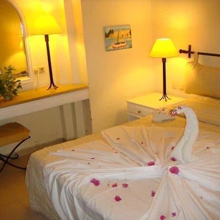 Hotel Flamingo Beach Mezraia Luaran gambar