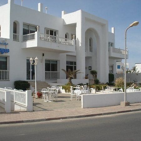 Hotel Flamingo Beach Mezraia Luaran gambar